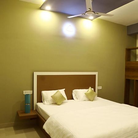 Oakhaven Service Apartments Premium 3Bhk Bangalore Exterior photo
